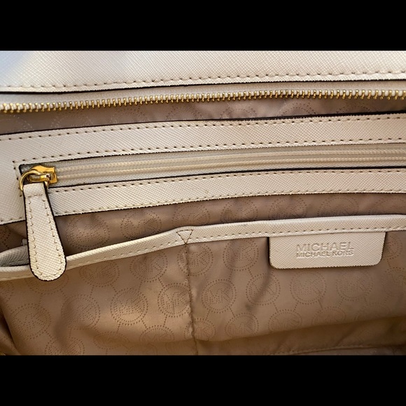Michael Kors Canvas + Leather Purse - Picture 5 of 8